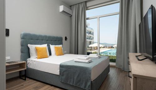 Two-Bedroom Deluxe Apartment