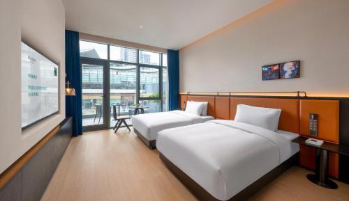 Twin Room with Balcony