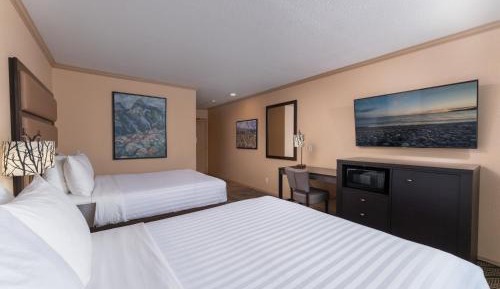 Queen Room with Two Queen Beds