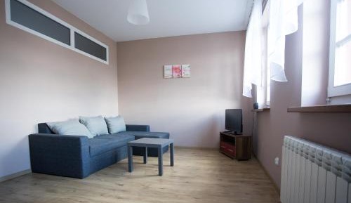 One-Bedroom Apartment II