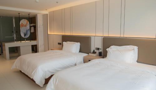 Double or Twin Room with Private Bathroom