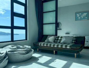 Two-Bedroom Deluxe Apartment with Ocean View