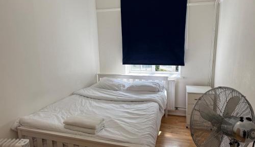 Standard Double Room with Shared Bathroom