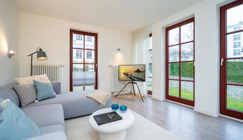 One-Bedroom Apartment with Terrace