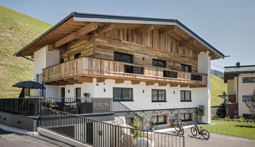 Apartment with Terrace