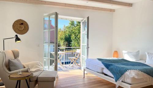 Apartment with Balcony and Terrace