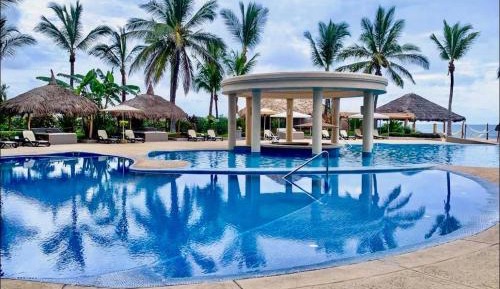 Three-Bedroom Premium Apartment with Balcony