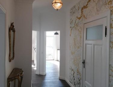 One-Bedroom Apartment with Balcony