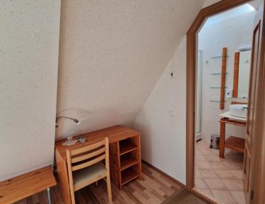 Standard Single Room with Shower