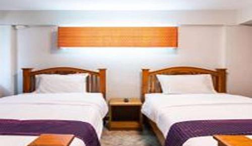 Standard Twin Room