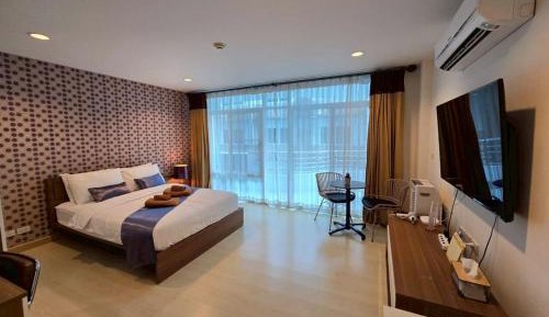 One-Bedroom Apartment
