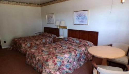 2 Full Beds Non-Smoking