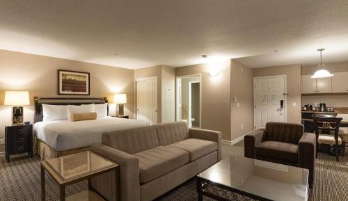 Siena King Suite