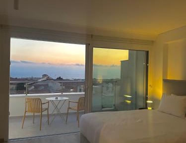 One-Bedroom Apartment with Balcony and Sea View