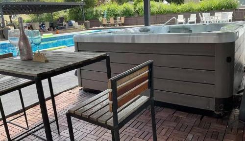 Deluxe Double Room with Shower