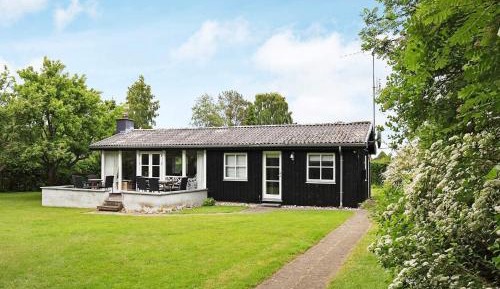 Three-Bedroom Vacation Home 