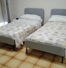 Twin Room with Shared Toilet