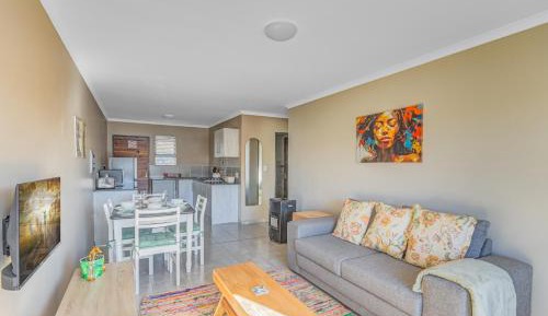 Two-Bedroom Deluxe Apartment with Balcony