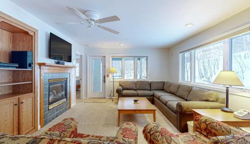 Two Bedroom Apartment 