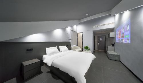 Deluxe Single Room