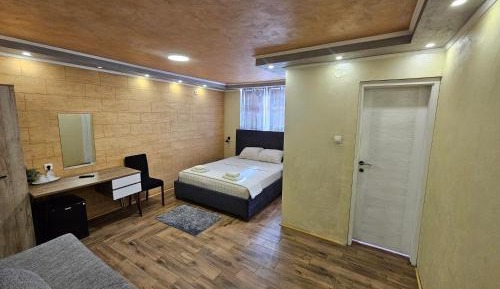 Deluxe Double Room with Extra Bed