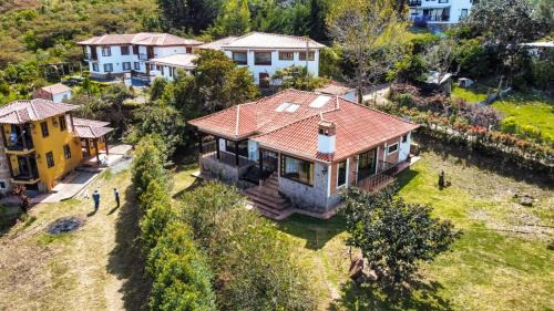 Three-Bedroom Holiday Home 