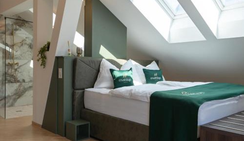 Suite with City View
