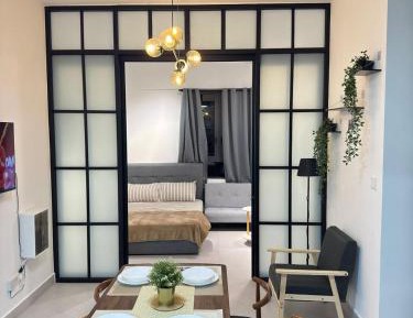 Superior One-Bedroom Apartment
