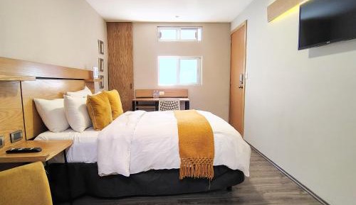 Double Room with Private Bathroom