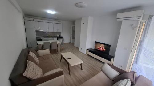 Family Two-Bedroom Apartment with View
