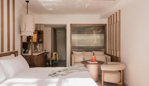 Superior ME + Junior Suite with Garden