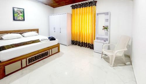 Three-Bedroom Superior Apartment