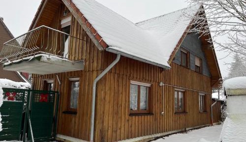 Seven-Bedroom Holiday Home
