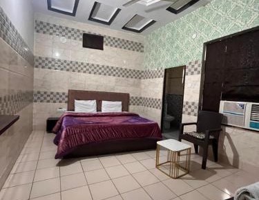 Deluxe Double or Twin Room