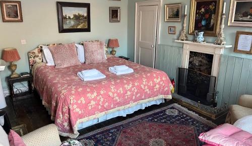 Double or Twin Room with Private Bathroom