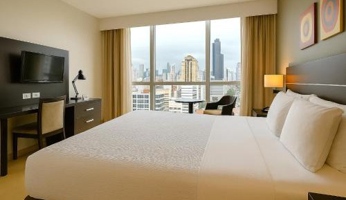 King Room - Mobility Access/Non-Smoking