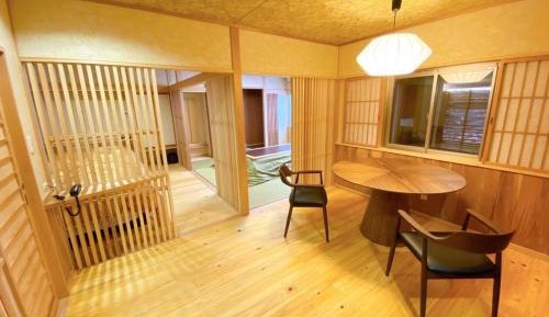 Twin Room with Private Bathroom