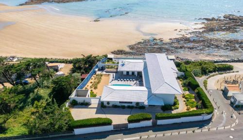 Villa with Sea View