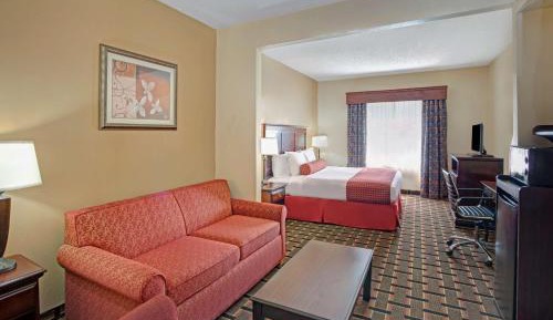 Deluxe King Room - Mobility Access/Non-Smoking