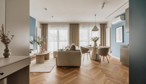 One-Bedroom Apartment with Balcony