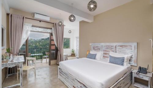 Superior Double or Twin Room with Mountain View