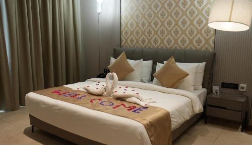 King Suite with Balcony