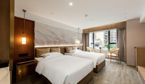 Double or Twin Room with Shower