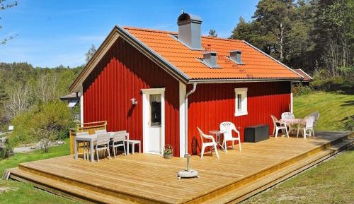Two-Bedroom Holiday Home