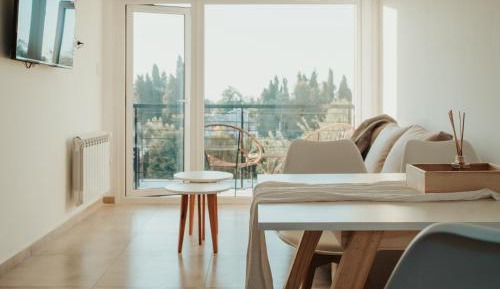 Apartment with Balcony