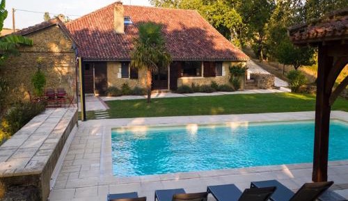 Six-Bedroom Villa 
