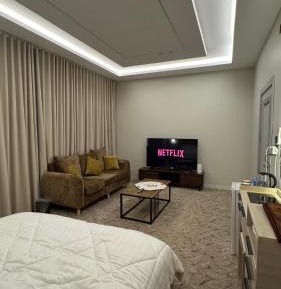 Room #1475369601