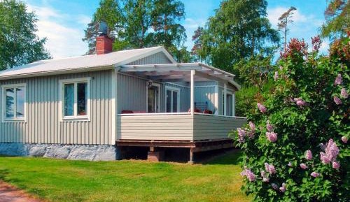 Two-Bedroom Holiday Home