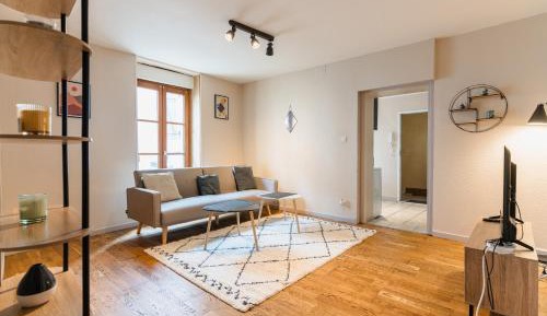 Room #1475340301