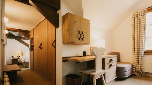 Attic Deluxe Room - Garden View
